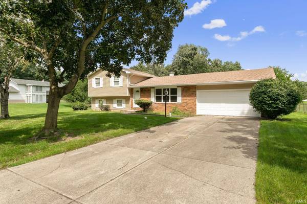 16765 Valley Forge LN, Granger, IN 46530