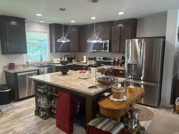375 Bass Haven LN, Spencer, IN 47460