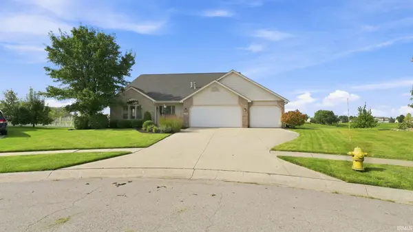 12303 Cliff View CT, Fort Wayne, IN 46818-8540