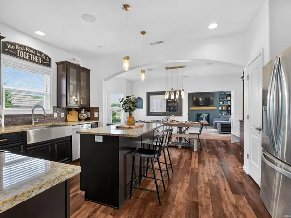 11128 Arranmore CV, Roanoke, IN 46783-8797