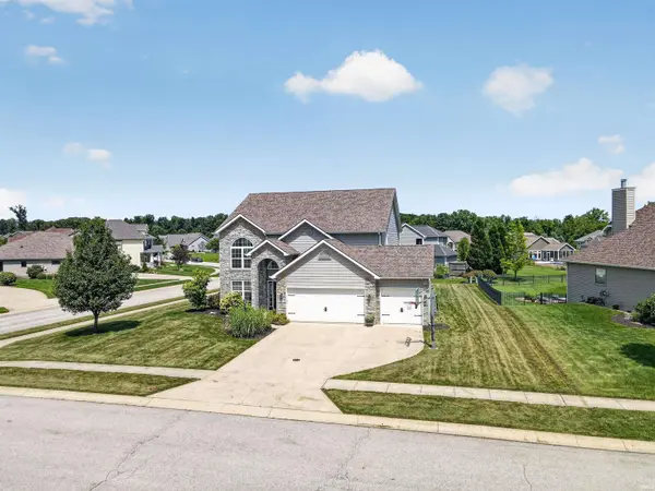 11128 Arranmore CV, Roanoke, IN 46783-8797