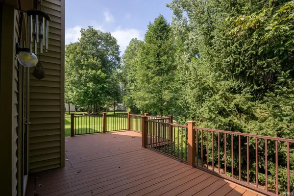 8209 Summerset PL, Fort Wayne, IN 46825