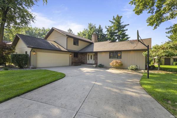 23590 Cedar Knoll CIR, Elkhart, IN 46516