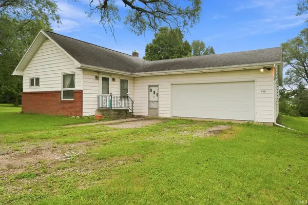 9674 E 150 S RD, Pierceton, IN 46562