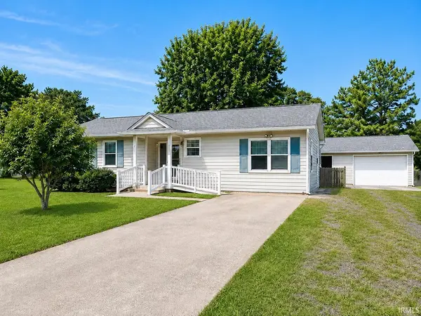 1300 N Byrd ST, Mount Vernon, IN 47620