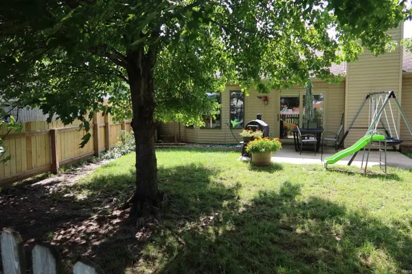 7828 Ridgeside LN, Fort Wayne, IN 46835