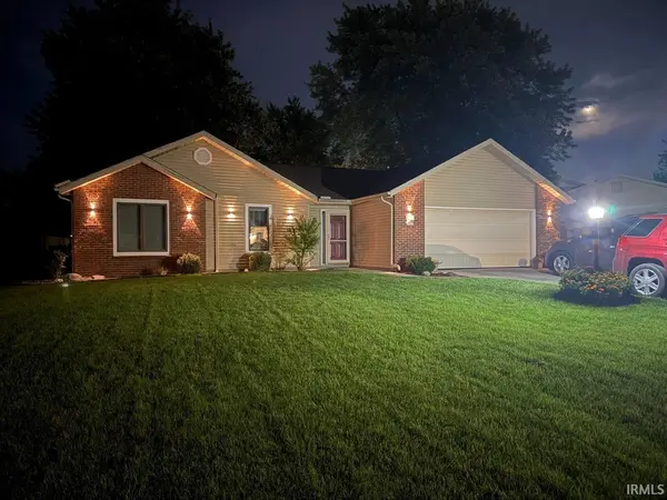 7828 Ridgeside LN, Fort Wayne, IN 46835