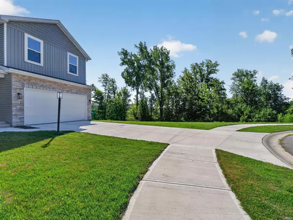 11402 Fazio DR, Fort Wayne, IN 46818