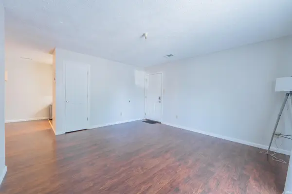 3200 E John Hinkle PL #1, Bloomington, IN 47408-2628