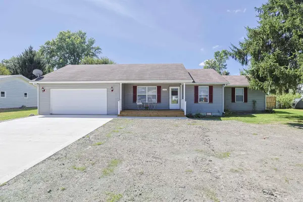 213 S Grand ST, Lakeville, IN 46536