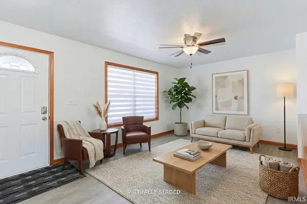 213 S Grand ST, Lakeville, IN 46536