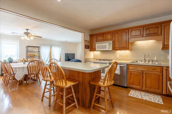 712 Lexington RD, Evansville, IN 47710