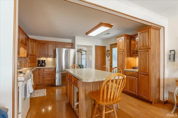 712 Lexington RD, Evansville, IN 47710