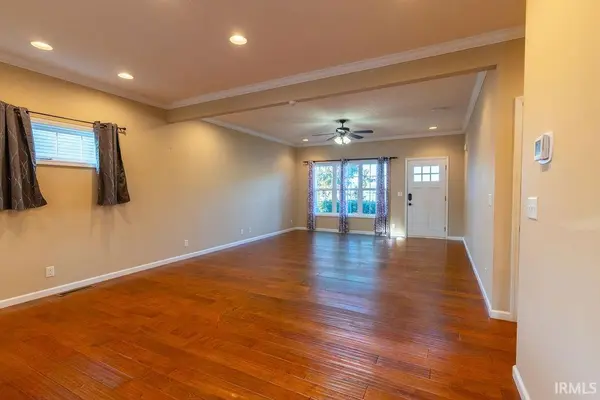 3749 Arbor Pointe DR, Newburgh, IN 47630
