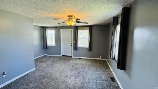 28 W 10th ST, Peru, IN 46970