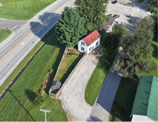2055 Pine DR, Ferdinand, IN 47532