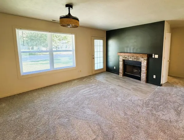 905 W Cardinal CT, Bloomington, IN 47403-9006