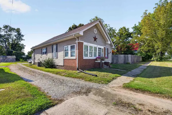 316 N Canal ST, Worthington, IN 47471