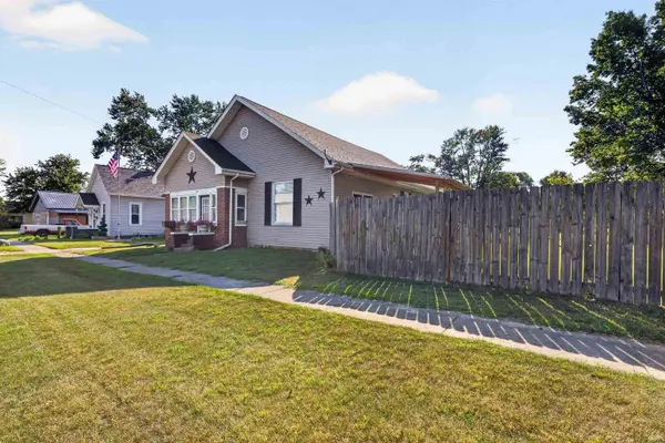 316 N Canal ST, Worthington, IN 47471