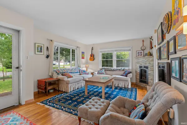 506 Ostemo PL, South Bend, IN 46617