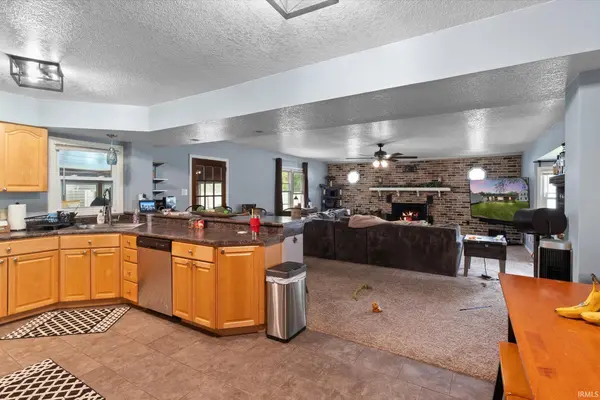 3429 Rolston ST, Fort Wayne, IN 46805-1559