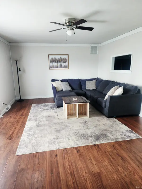 1152 S 50 E ST, Winamac, IN 46996