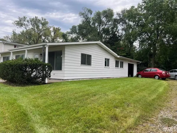 1854 N Elmer ST, South Bend, IN 46628-3204