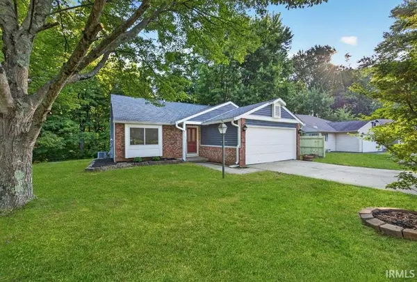 3824 W woodmere WAY, Bloomington, IN 47403