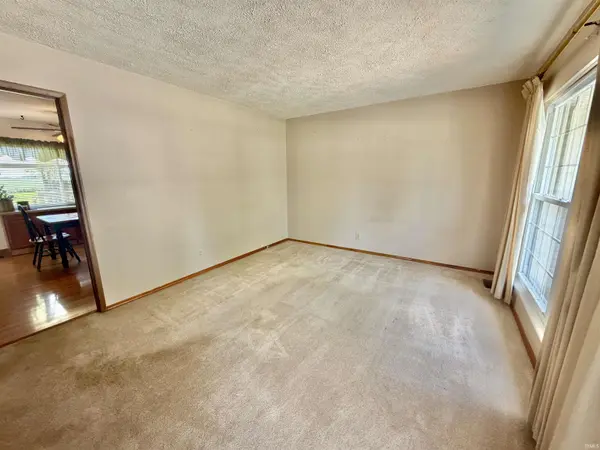 525 Kenilworth ***, Galveston, IN 46932