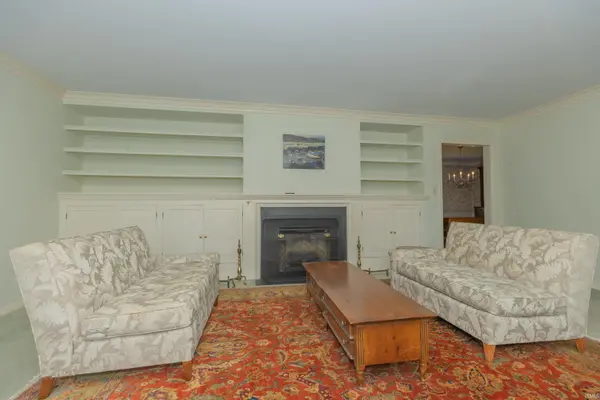 2308 Bayard Park DR, Evansville, IN 47714