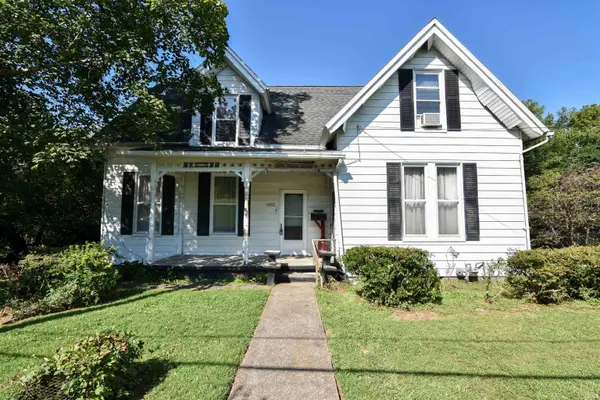 402 S Lincoln AVE, Rockport, IN 47635