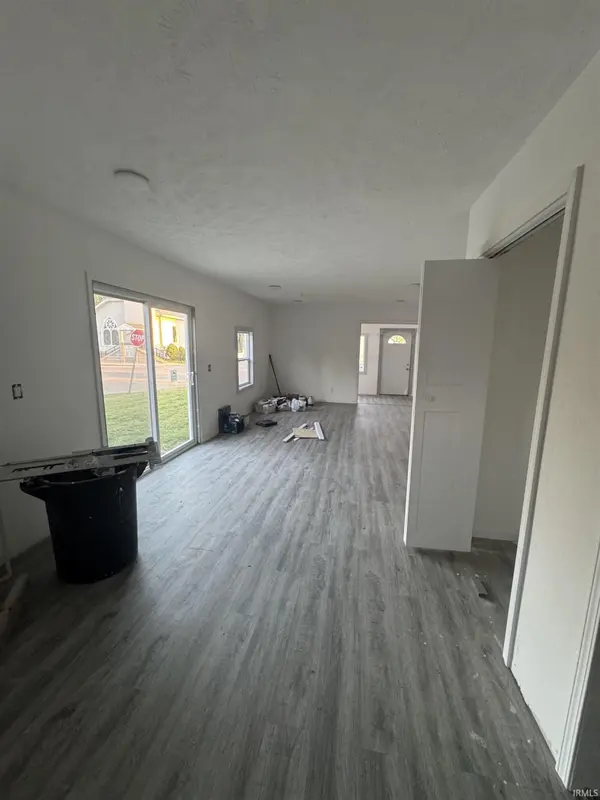 1424 E Highland AVE, Muncie, IN 47303
