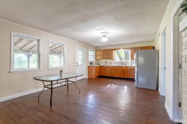 5322 Boner RD, Boonville, IN 47601-8201