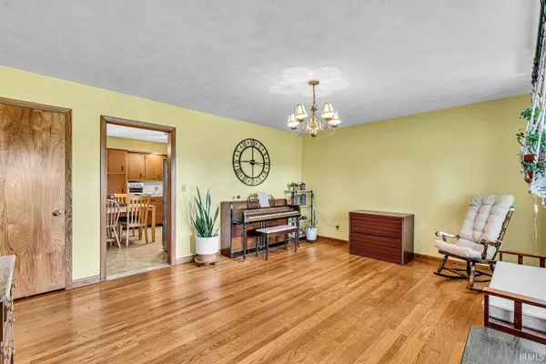 26067 Walnut VLY, Elkhart, IN 46517-2229