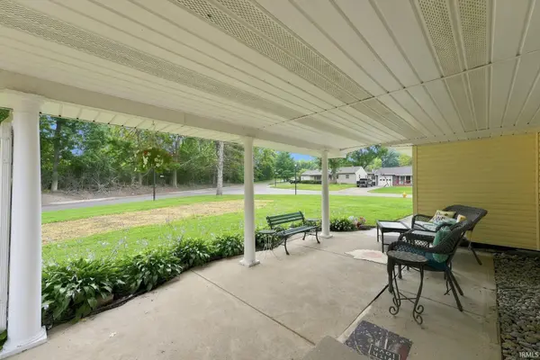 6521 Donna DR, Fort Wayne, IN 46819