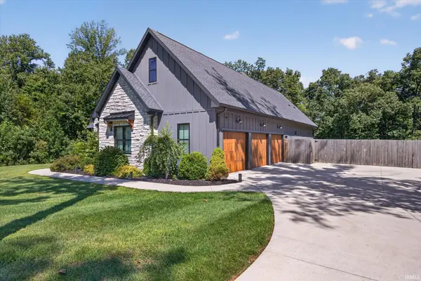 6060 W Corral Way DR, Bloomington, IN 47403-8208