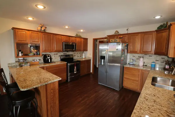 1681 E Garnett DR, Frankfort, IN 46041