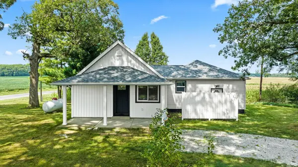 11932 Taylor RD, Churubusco, IN 46723