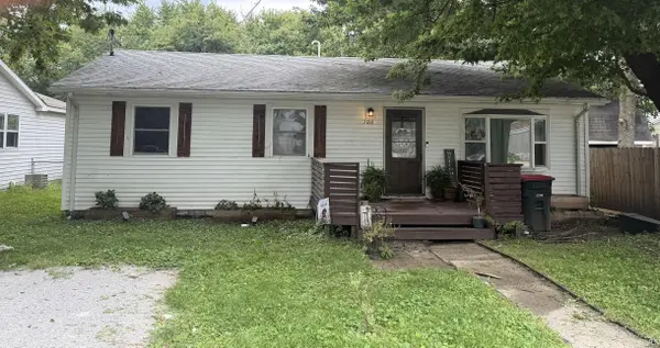106 S Moore ST, Brookston, IN 47923-8070