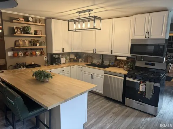 106 S Moore ST, Brookston, IN 47923-8070