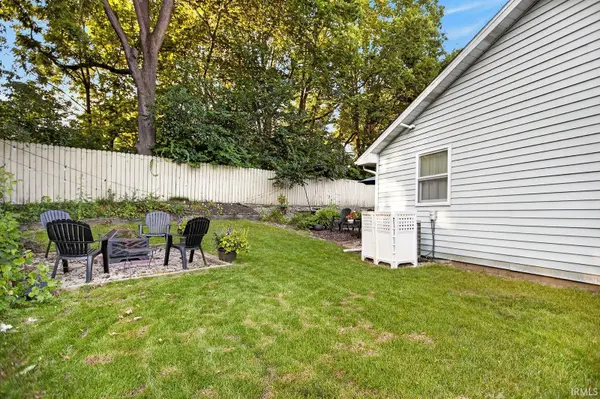 6 Nicole LN, Huntington, IN 46750
