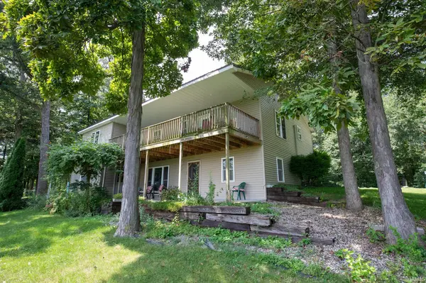 619 E 1500 N ***, Akron, IN 46910-8036