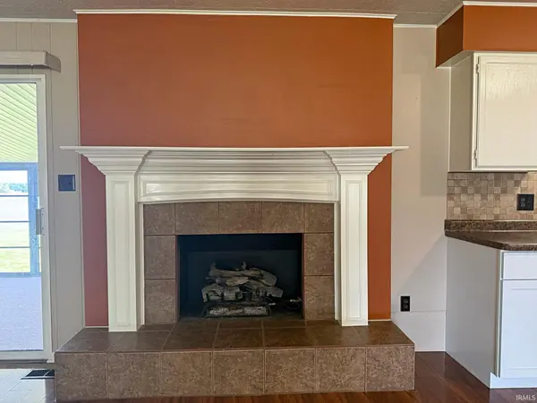 12345 Scenic CIR, Loogootee, IN 47553