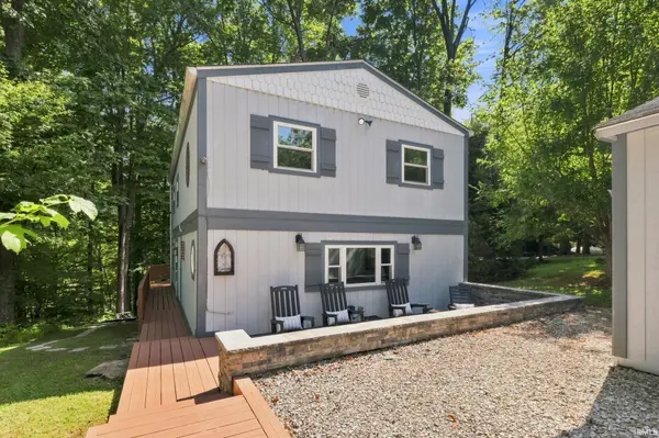 8031 Center Lake RD, Nineveh, IN 46164