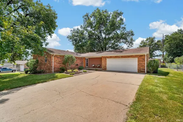 2538 Woods DR, Wadesville, IN 47638