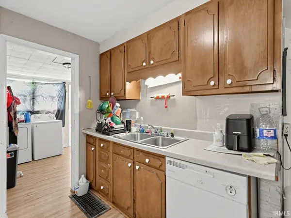 523 W Franklin ST, Winchester, IN 47394-1516