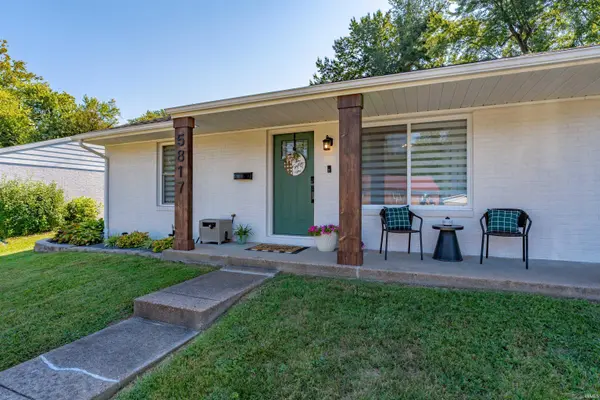 5817 Berry LN, Evansville, IN 47710