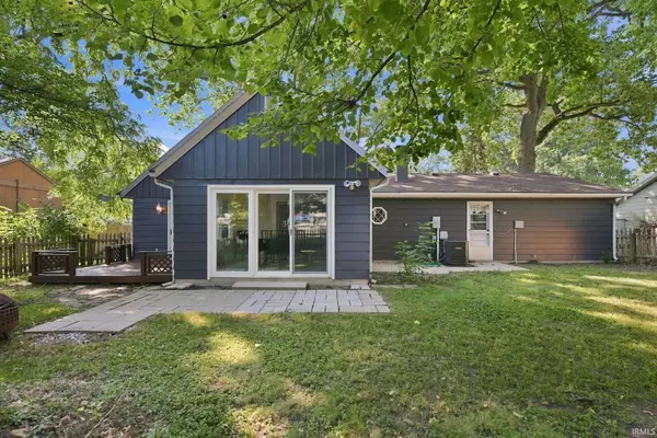 7721 Valley Meadows DR, Fort Wayne, IN 46815