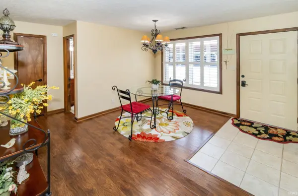 714 Senate AVE, Evansville, IN 47711