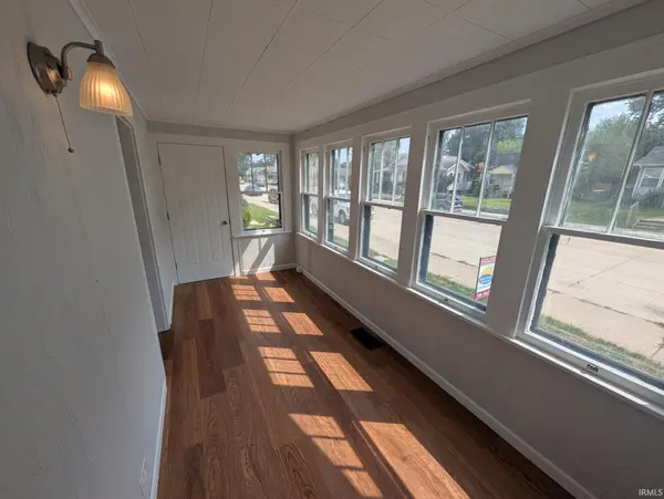122 E 13th ST, Mishawaka, IN 46544